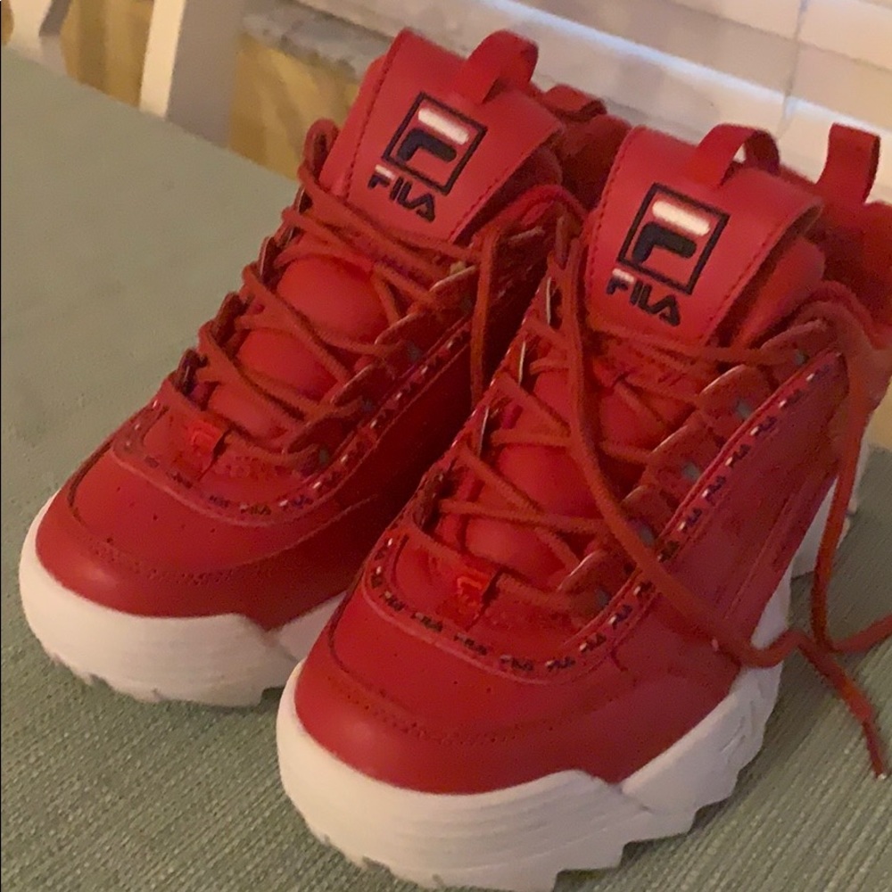 Red FILA Disruptor ll